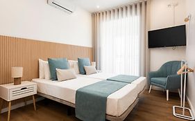 Madalena Hostel E Suites